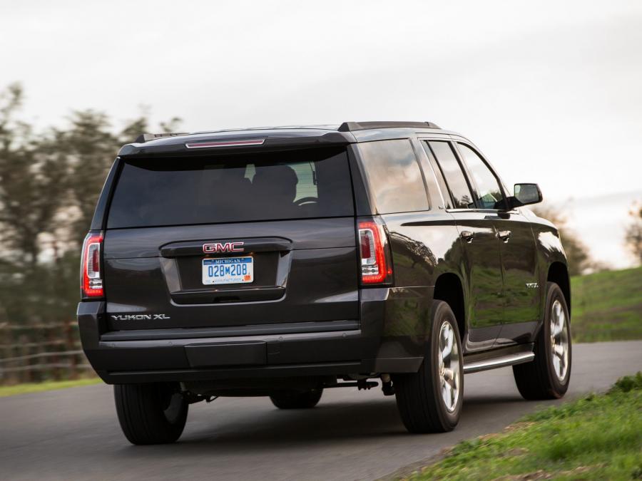  GMC Yukon XL 2015 года  (фото 4 из 20)